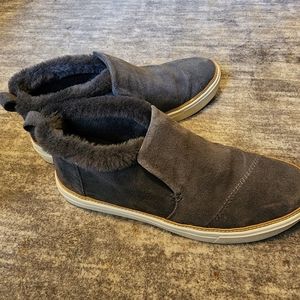 Toms boots size 8.5W